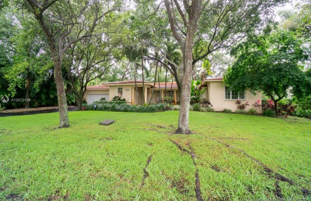 4423 Anderson Rd - 4423 Anderson Road, Coral Gables, FL 33146