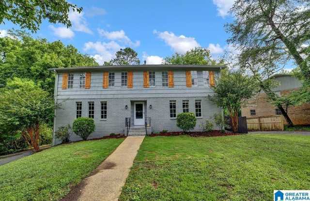 1051 IVY CREEK TRAIL