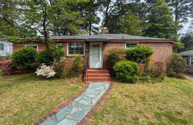 Charming 3 Bed 2 Bath Fayetteville Home