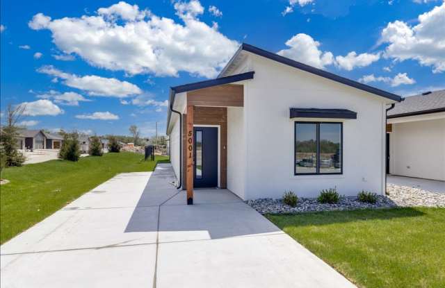 Beautiful Three Bedroom, Two Bathroom