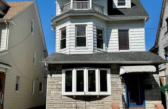 3111 Farragut Road