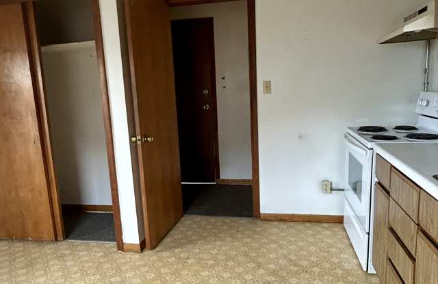 2210 2nd Avenue East - 2