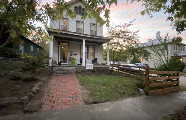 Photo of 618 West 26th Street