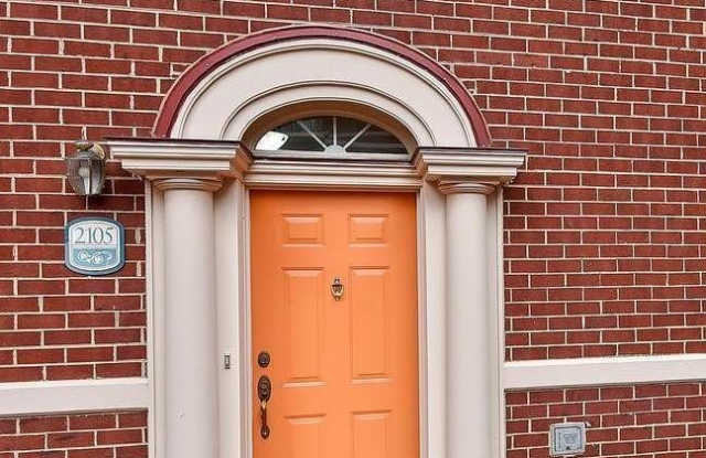 2105 JAMIESON AVENUE