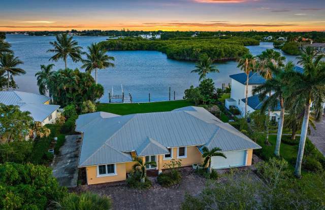 9420 SE Point Terrace - 9420 Southeast Point Terrace, Martin County, FL 33469