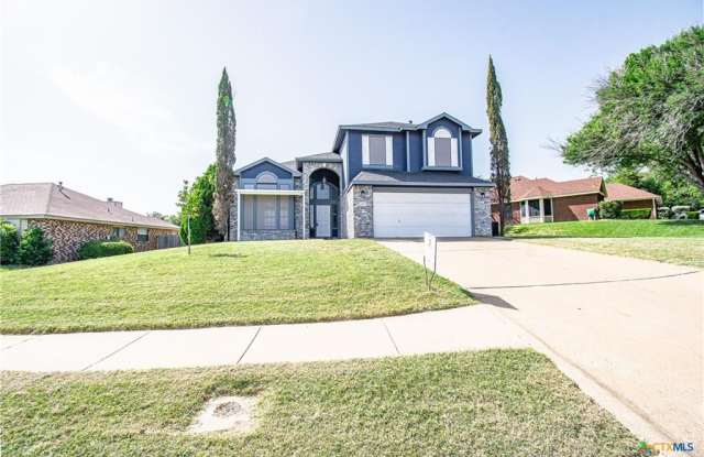 2304 Iowa Drive