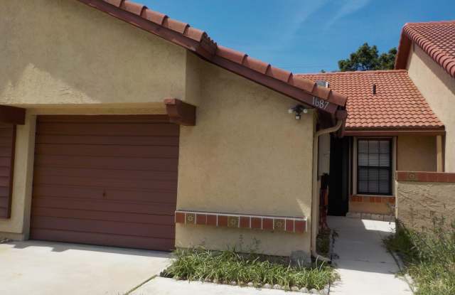 1687 Avery Road NE