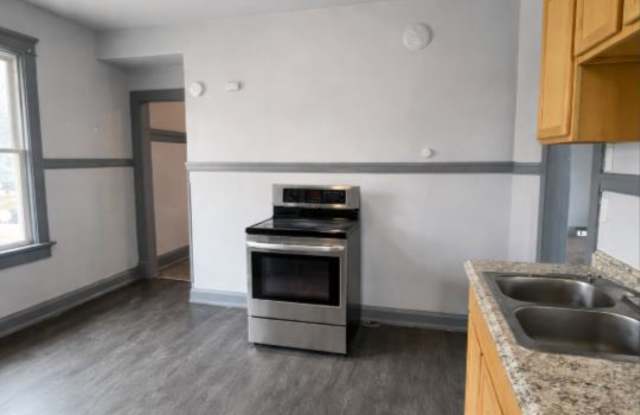 400 East Auer Avenue - 400