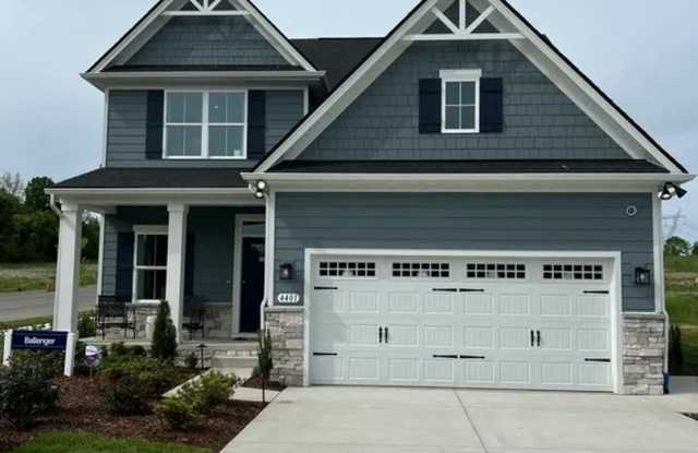 Photo of New 3BR Home in Antioch