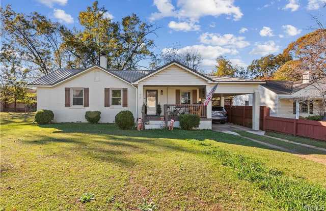 Nice 2 Bedroom 1 Bathroom Available Now!