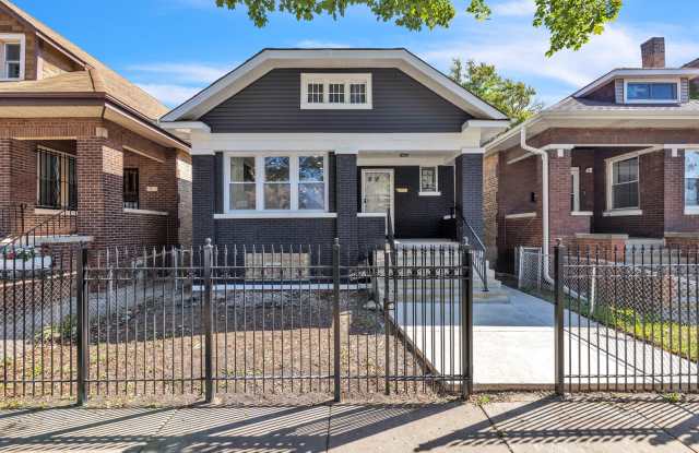 Photo of 7835 S Laflin Street