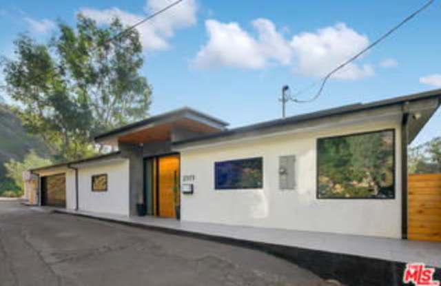 Photo of 2515 Thames Street