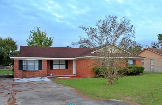 622 Livingston Court - 622 Livingtston Court, Hinesville, GA 31313