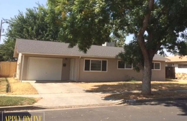 TAKE A LOOK AT THIS BEAUTIFUL HOME! - 2731 Branco Avenue, Merced, CA 95340