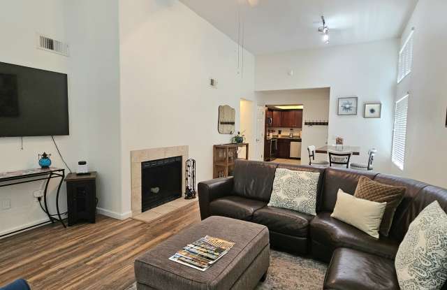 5855 North Kolb RoadUnit 8207