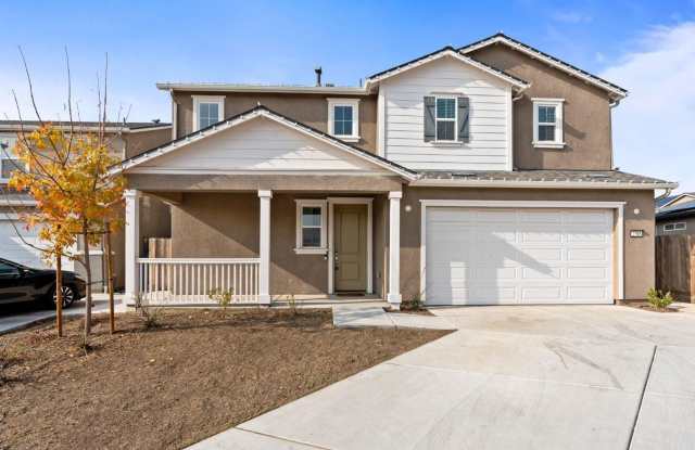 Spacious Four Bedroom with SOLAR! CLOVIS UNIFIED SCHOOL DISTRICT!