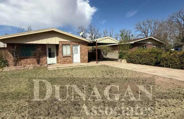 !!Scheduled showing for 3/25 @ 3:30-3:40 !!1Cute cozy 2 bedroom 1 bath with water , sewage , garbage and electric paid !!!1
