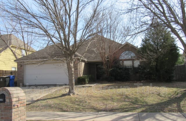 3041 W Oakland St - 3041 West Oakland Street, Broken Arrow, OK 74012