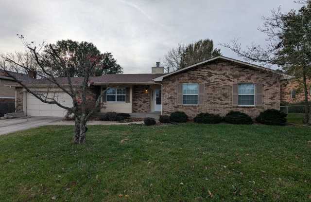 Well maintained home in the heart of Elizabethtown!