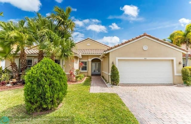 811 SW 190th Ave - 811 Southwest 190th Avenue, Pembroke Pines, FL 33029