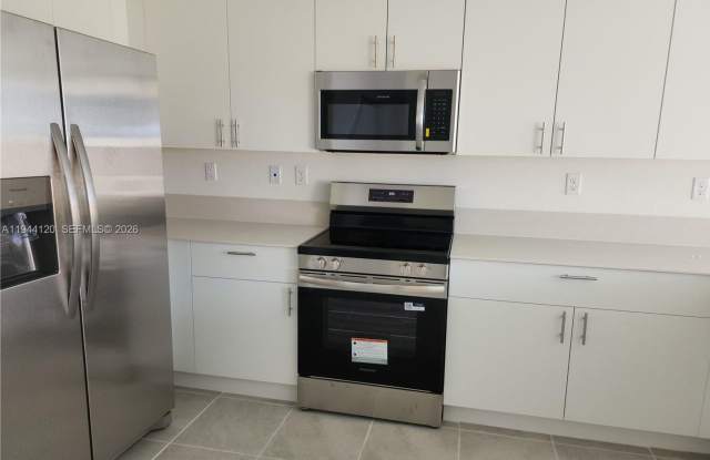 2750 SE 24th Terrace 2750, Homestead, FL 33035