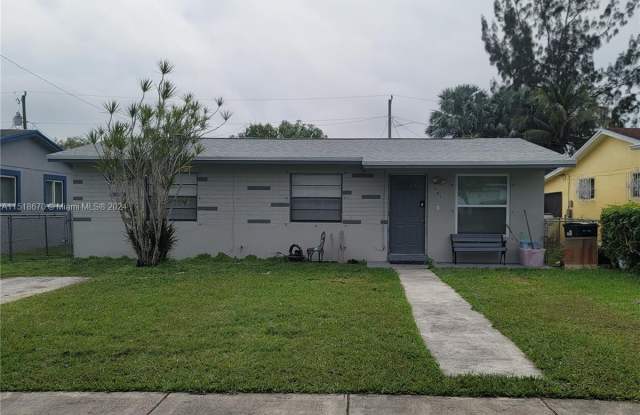 945 NW 3rd Ter - 945 Northwest 3rd Terrace, Florida City, FL 33034