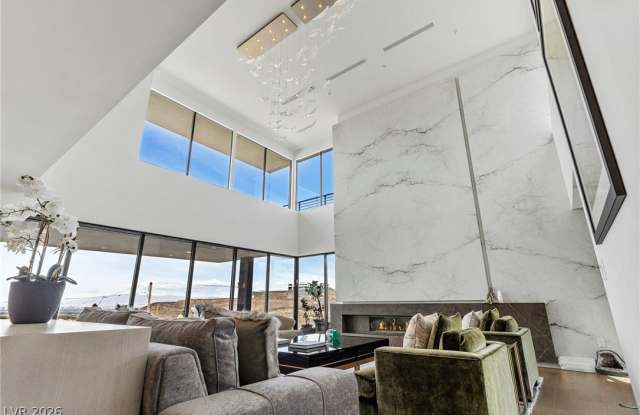 804 Dragons Eye Drive