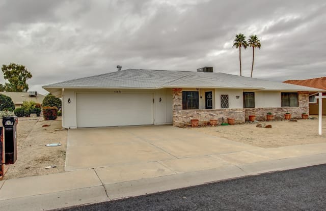 12426 W Sonnet Dr - 12426 West Sonnet Drive, Sun City West, AZ 85375