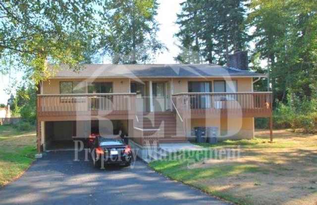 Photo of CENTRAL PORT ORCHARD - 2 BEDROOM DUPLEX WITH 1 CARPORT PARKING SPACE