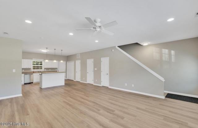 101 Ole Field Circle unit: D