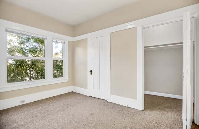1025 Post Apartments