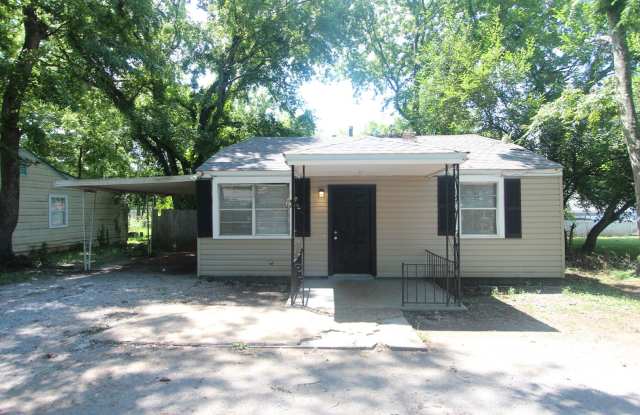 Photo of New On The Market! Fresh Updates!!