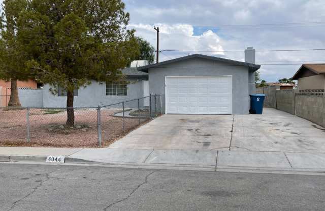 4044 ESPANITA AVE - 4044 Espanita Avenue, Sunrise Manor, NV 89121