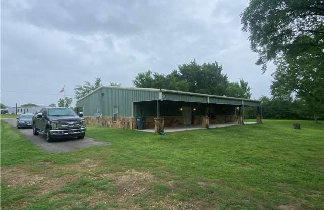 1303 Paradise Way - 1303 Paradise Way, Brazos County, TX 77868