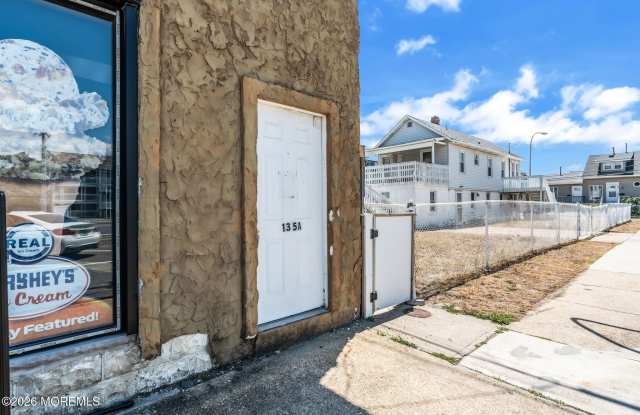 135 Hamilton Avenue