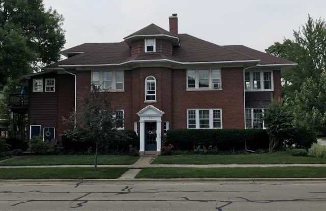 32 North Ashland Avenue - 32 Ashland Avenue, La Grange, IL 60525