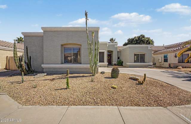 765 W EBONY Way