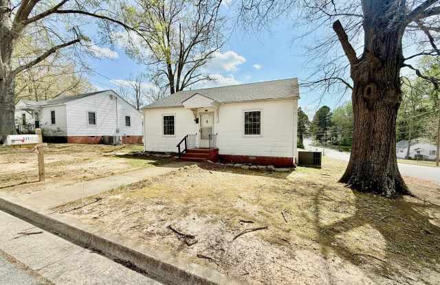 2 Bedroom 1 Bathroom Home Located in South Hill, VA