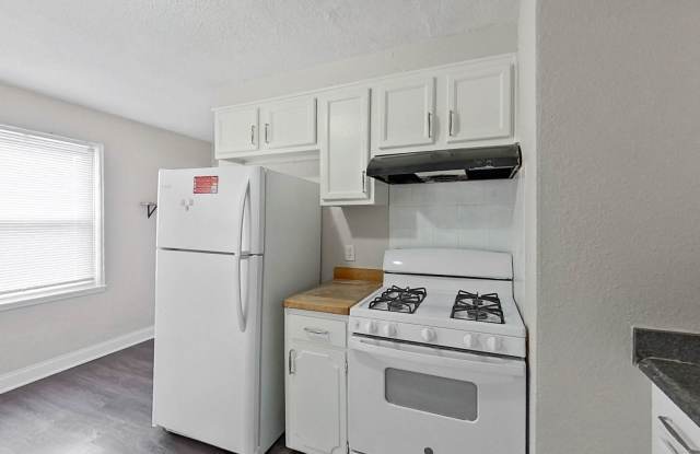 Photo of 3/1 Single Family Home in Linden!