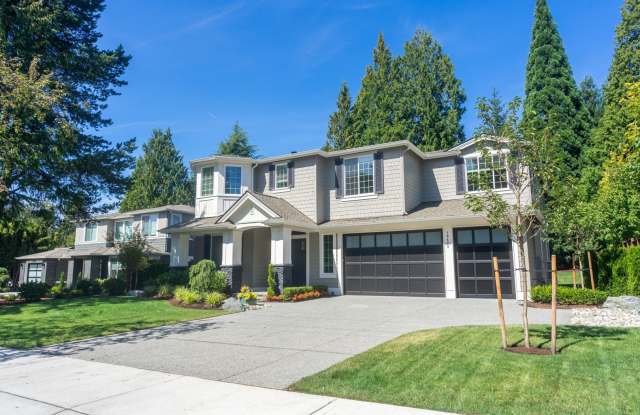 5Bd/4.25Ba Kirkland Home