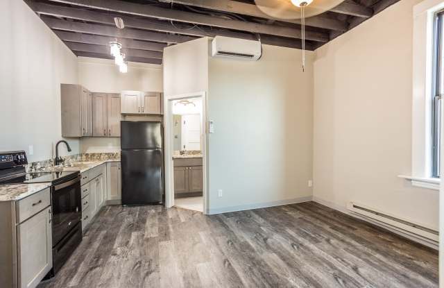 218 East Kemp