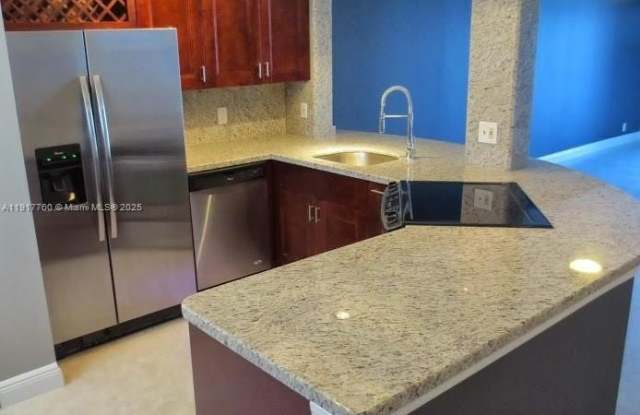 Photo of 115 Lake Emerald Dr