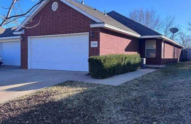 Photo of 2515 W Oklahoma Avenue