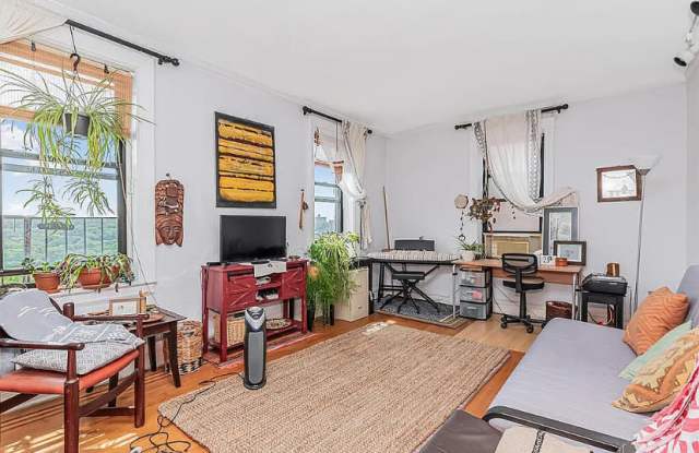 Photo of 4414 Cayuga Ave Apt 6E