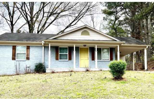 2654 Columbus Drive - 2654 Columbus Drive, Hernando, MS 38632