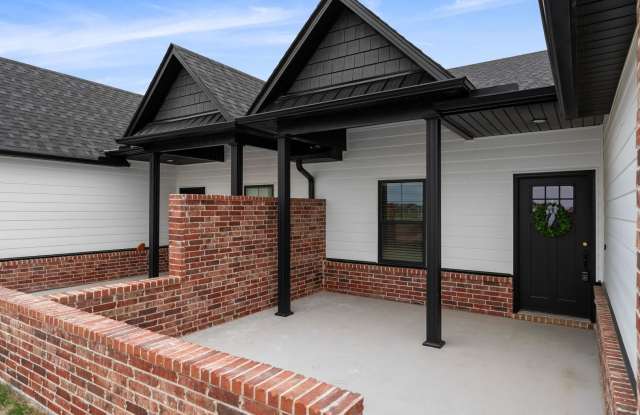 Beautiful New Abbington Subdivision! $1000 MOVE IN SPECIAL on a 13 month lease