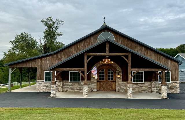 Photo of 1089 POND NECK Road