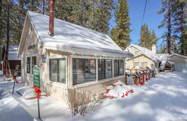 39016 1/2 Robin Road