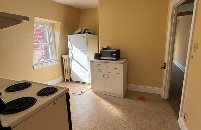 1642 MINERAL SPRING ROAD