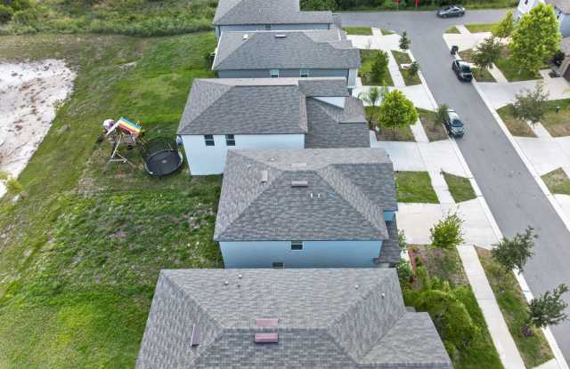 4BR For Rent - Riverview